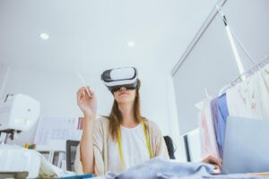 Fashion Design in VR: Digital Runways and 3D Clothing Creation